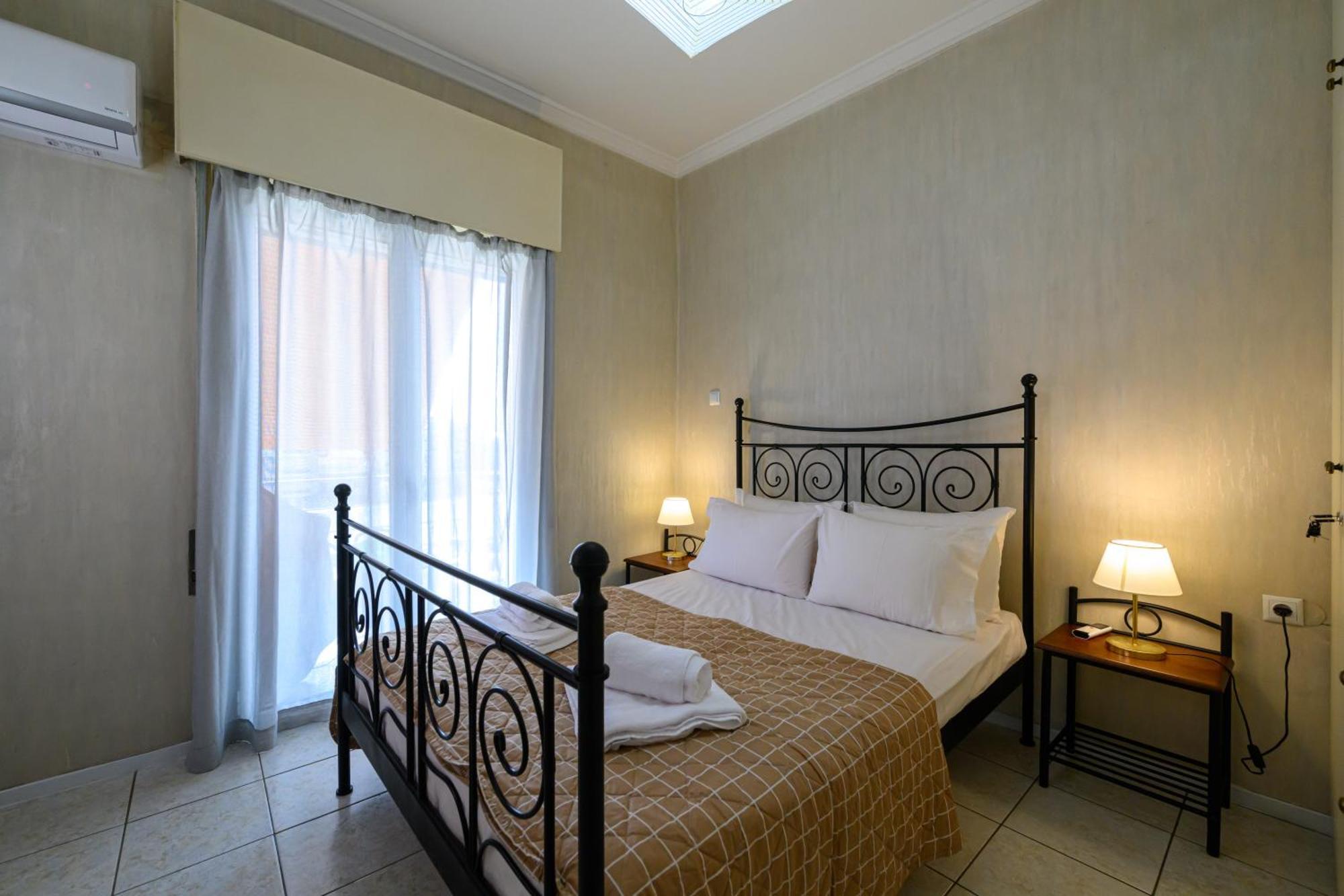 Apartament Roubini 52 Kalamata Zewnętrze zdjęcie
